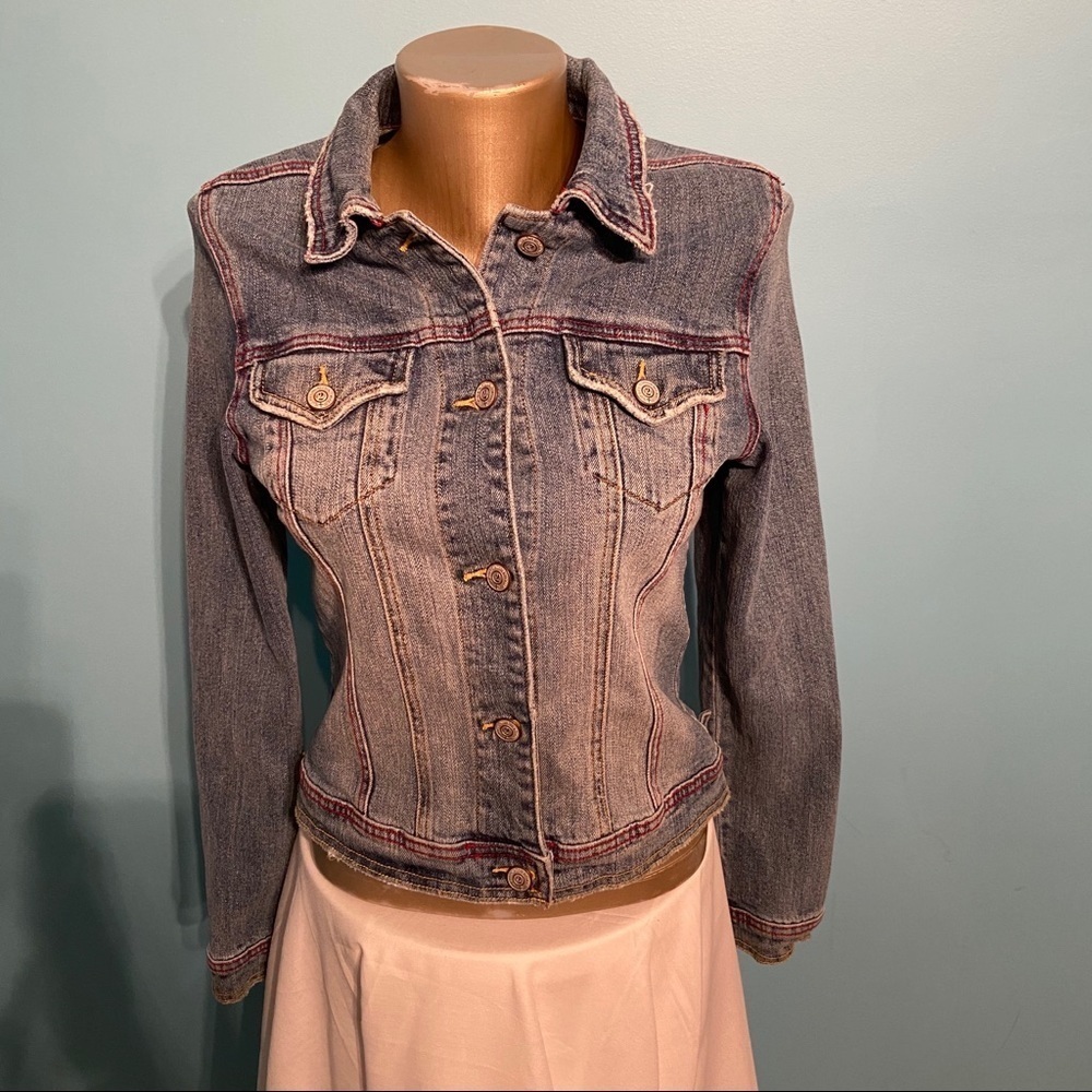 UB 2 Jeans women's Denim  jacket‎ in size medium